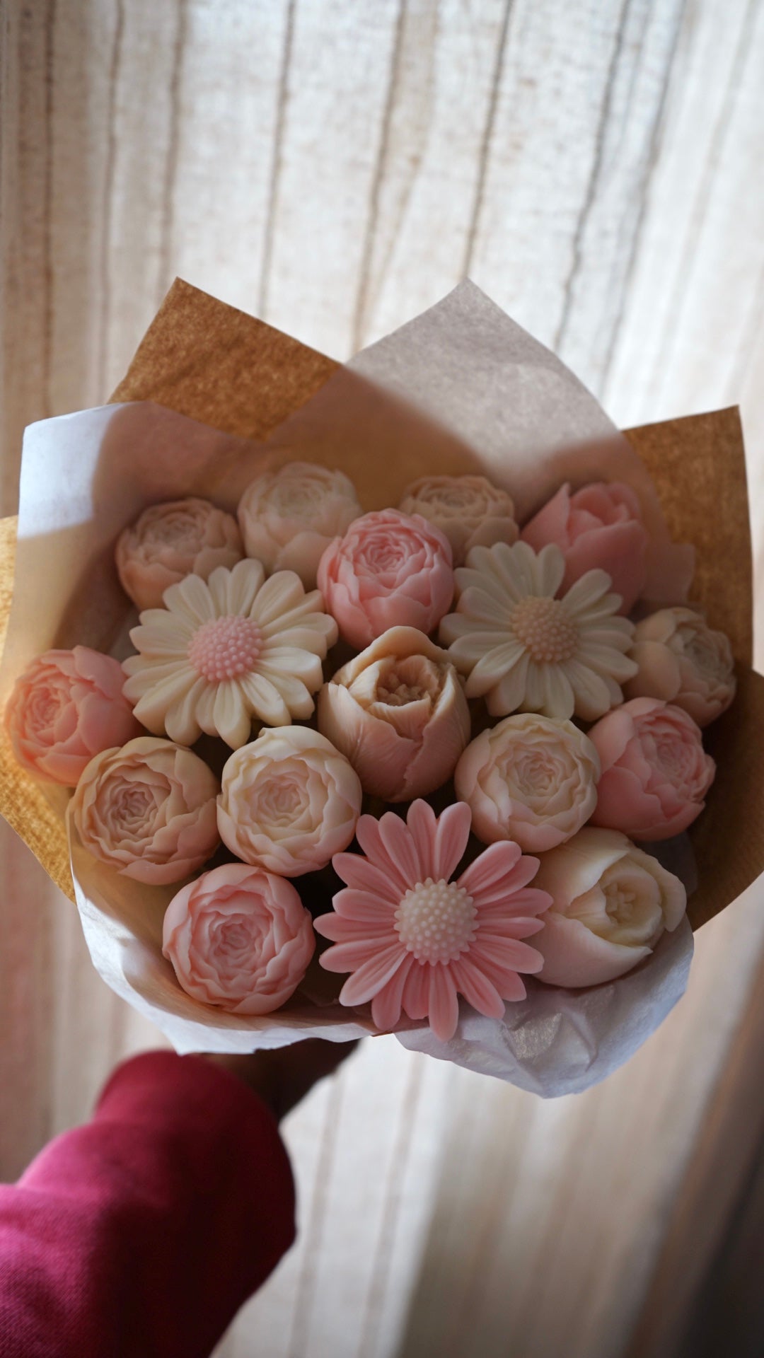 Bouquet blanc, beige et rose